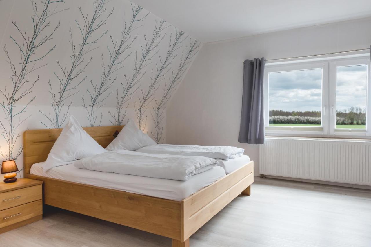 Straendhus Bed&Breakfast Hasselberg  Buitenkant foto