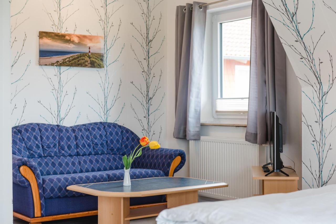 Straendhus Bed&Breakfast Hasselberg  Buitenkant foto