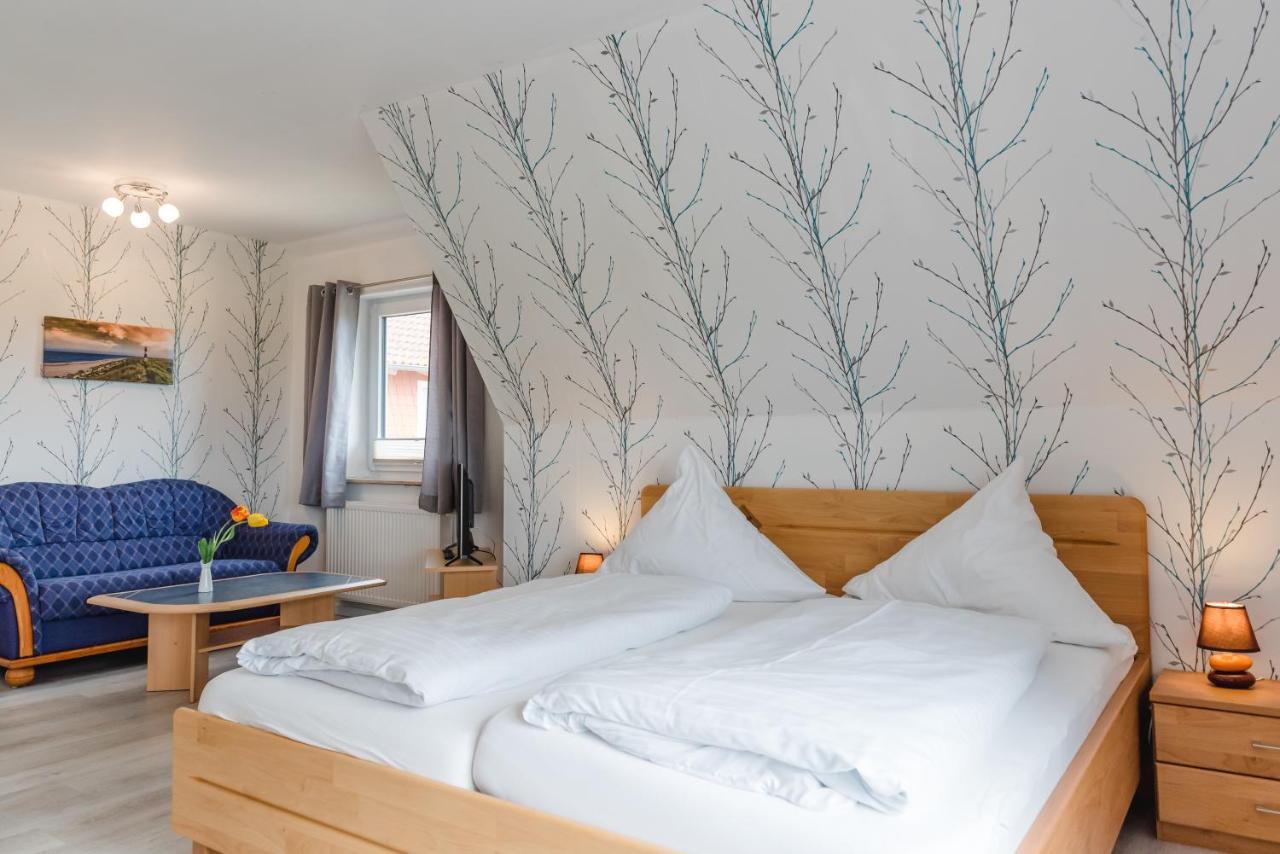 Straendhus Bed&Breakfast Hasselberg  Buitenkant foto